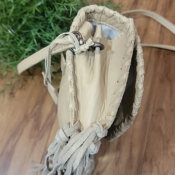 Idyllwind Fringed Leather Crossbody Bag - Picture 6 of 14